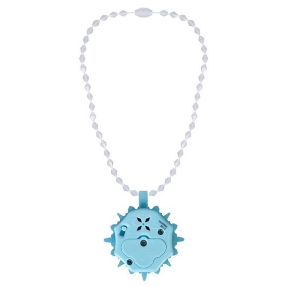Frozen 2 Queen Elsa Snowflake Spirit Necklace - Picture 6 of 8